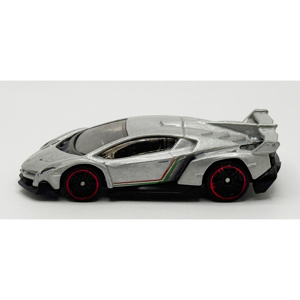 Hot Wheels LAMBORGHINI VERENO #37/250 HW City: Speed Team (Silver) 2013